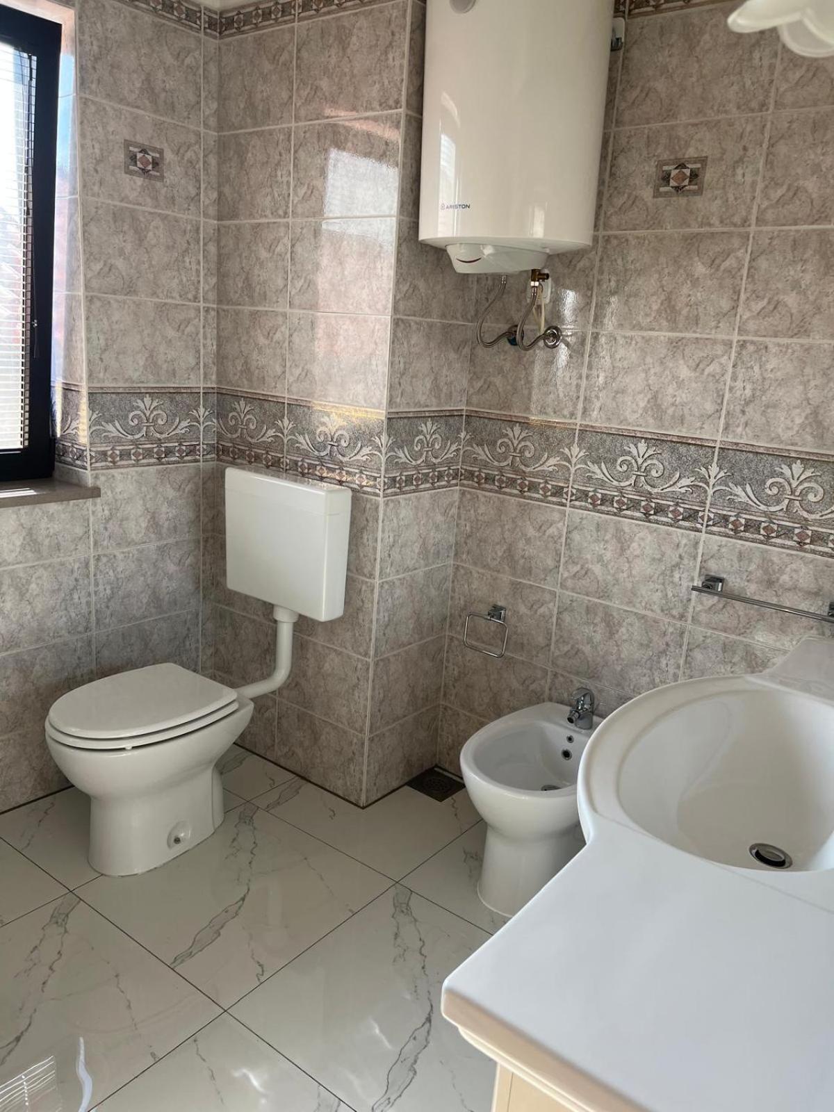 Apartma Mimi Dekani Exterior photo